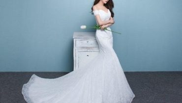 Top 8 kiểu tóc cho cô dâu mặc váy đuôi cá
