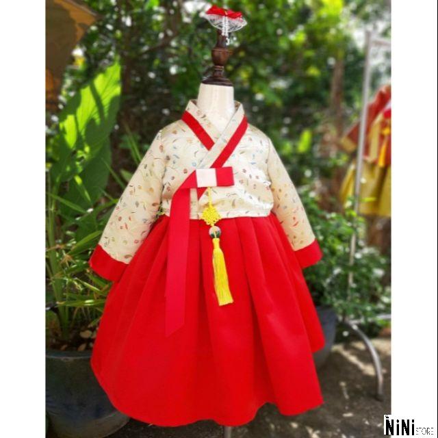 kieu-hanbok-cho-be-trai-dai-duoc-ua-chuong-nhat-hien-nay