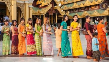 Tìm hiểu trang phục truyền thống của phụ nữ Myanmar