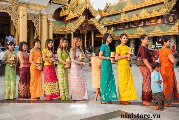 Tìm hiểu trang phục truyền thống của phụ nữ Myanmar