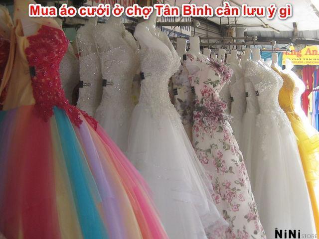 6 điều lưu ý khi mua áo cưới tại chợ Tân Bình TpHCM
