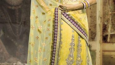 Cách mặc sari truyền thống Ấn Độ trùm đầu đơn giản