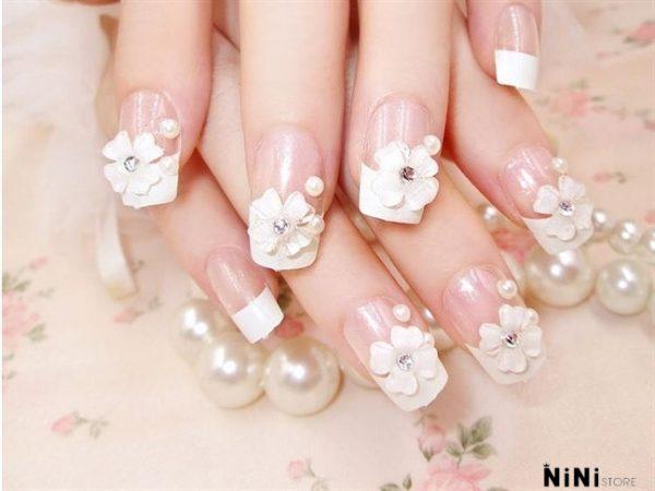 Top 12 mẫu nail đi dự đám cưới đẹp lung linh - NiNiStore