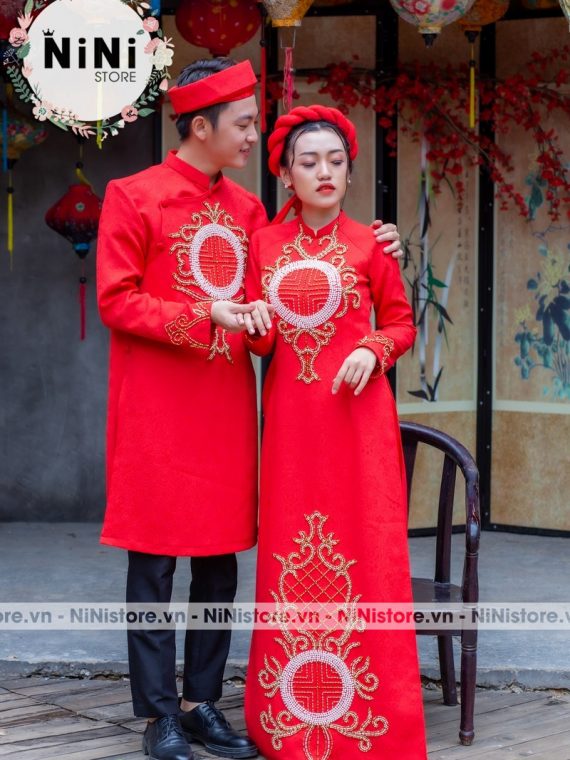 ao-dai-cuoi-mau-do-hoa-tiet-bat-mat