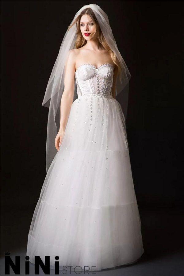 Giá váy cưới vera wang và bộ sưu tập váy cưới của vera wang 2022