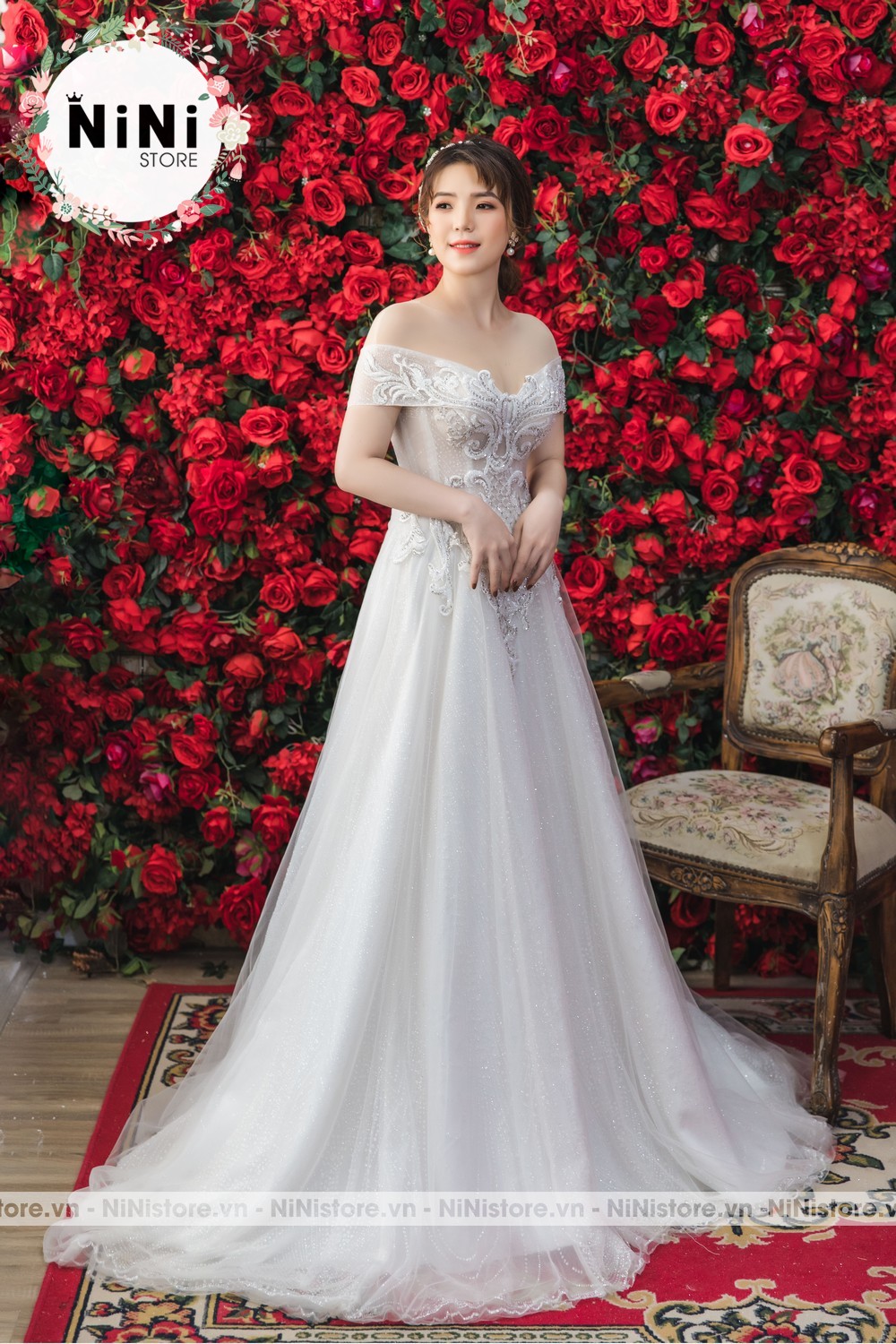 La Fée Bridal  Váy có sẵn Chiếc váy cưới dáng suông  Facebook