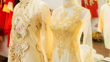 Top 20 mẫu Áo dài cưới màu vàng ánh kim đẹp ấn tượng 2022