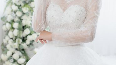 Top 10 mẫu đầm cô dâu đơn giản đẹp theo xu hướng 2022