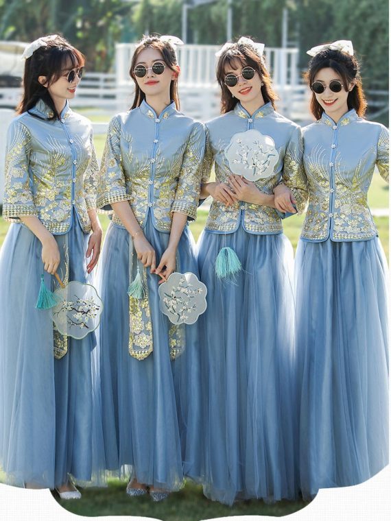 Áo tân thời cách tân tại Hà Nội khác gì so với áo dài truyền thống? -